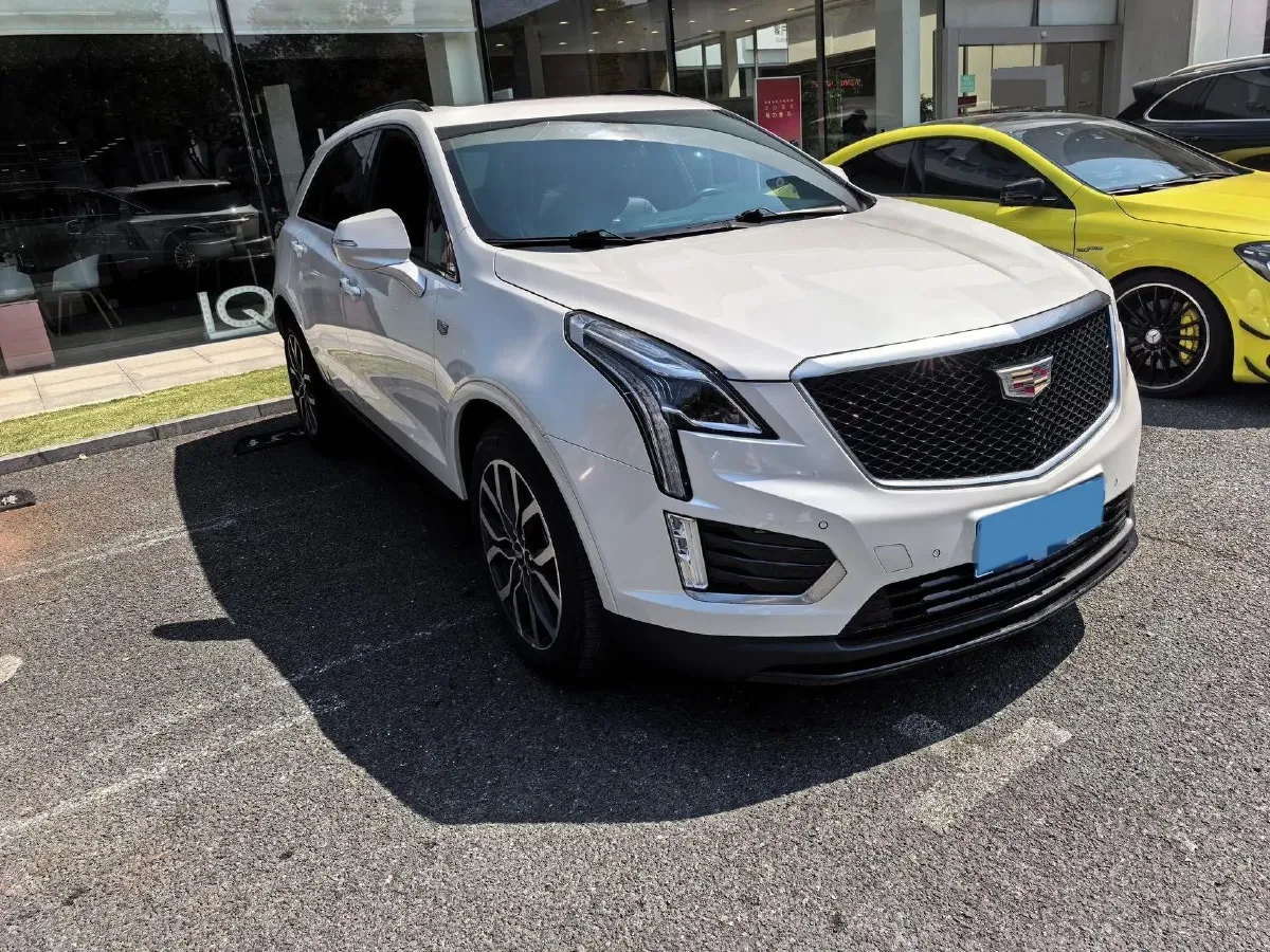 2022 Cadillac XT5 2.0T 237HP L4 9AT,autocango,china used car exporter,china ev exporter,chinese used car exporter,chinese used ev exporter