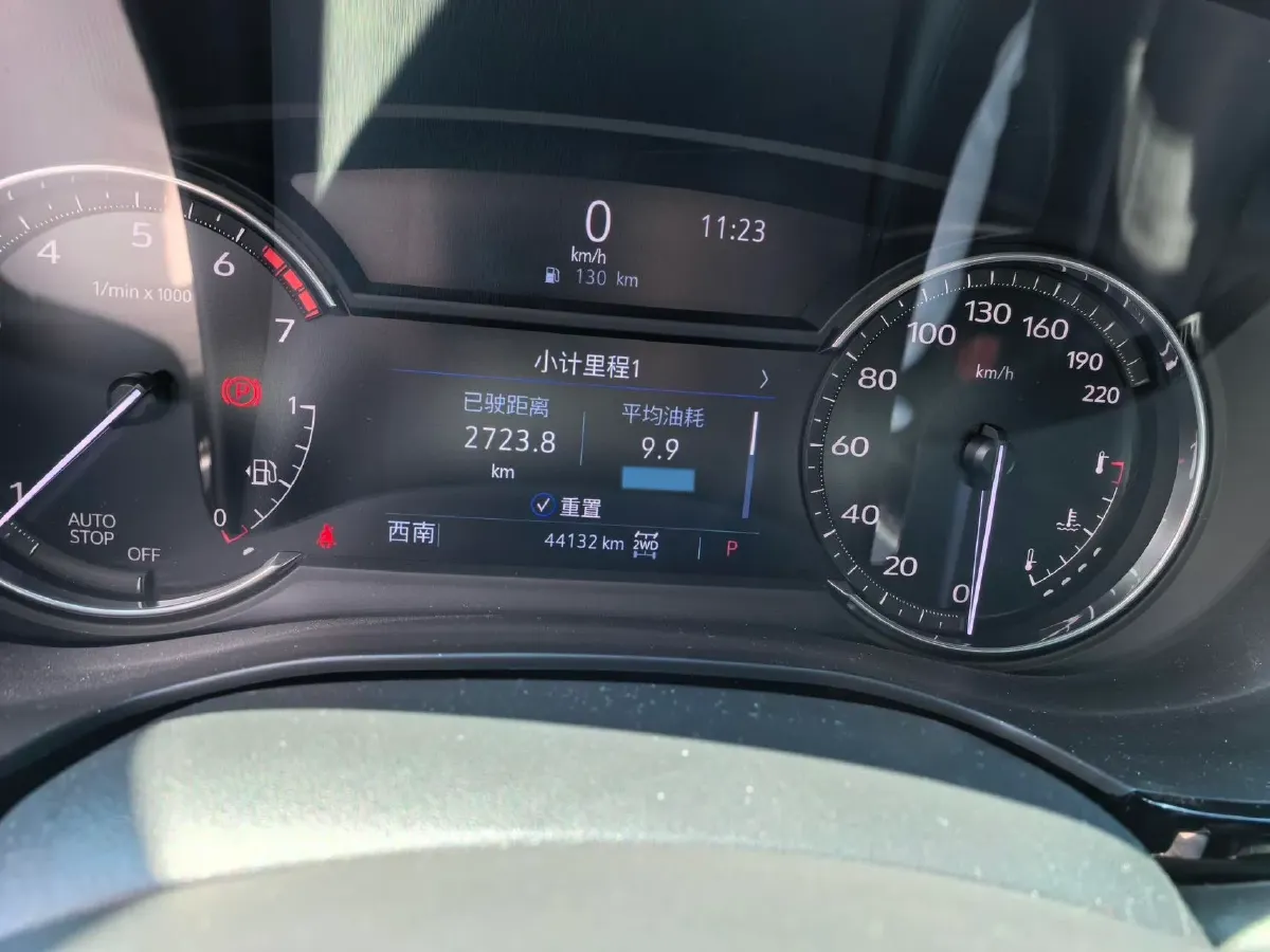 2022 Cadillac XT5 2.0T 237HP L4 9AT,autocango,china used car exporter,china ev exporter,chinese used car exporter,chinese used ev exporter