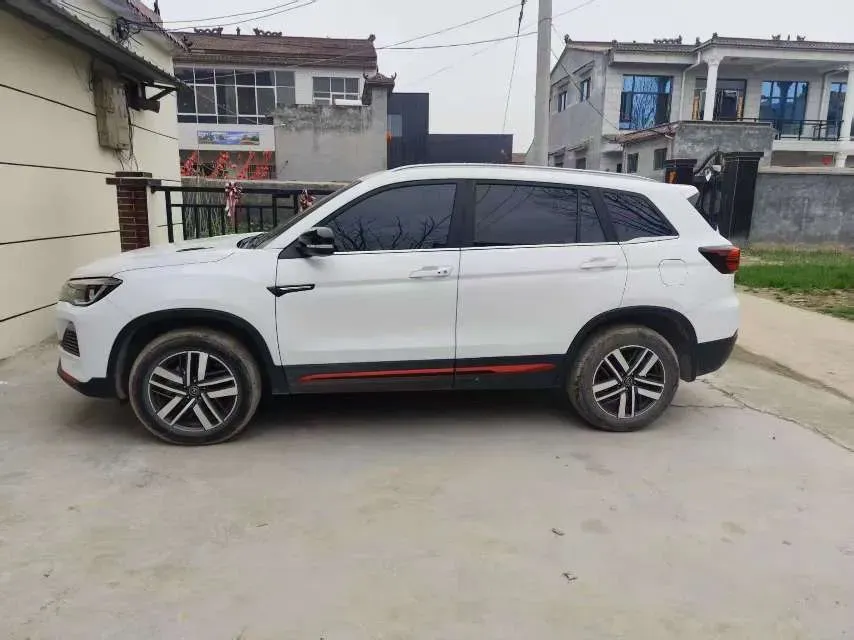 2023 ChangAn CS75 1.5T 188HP L4 7DCT,autocango,china used car exporter,china ev exporter,chinese used car exporter,chinese used ev exporter