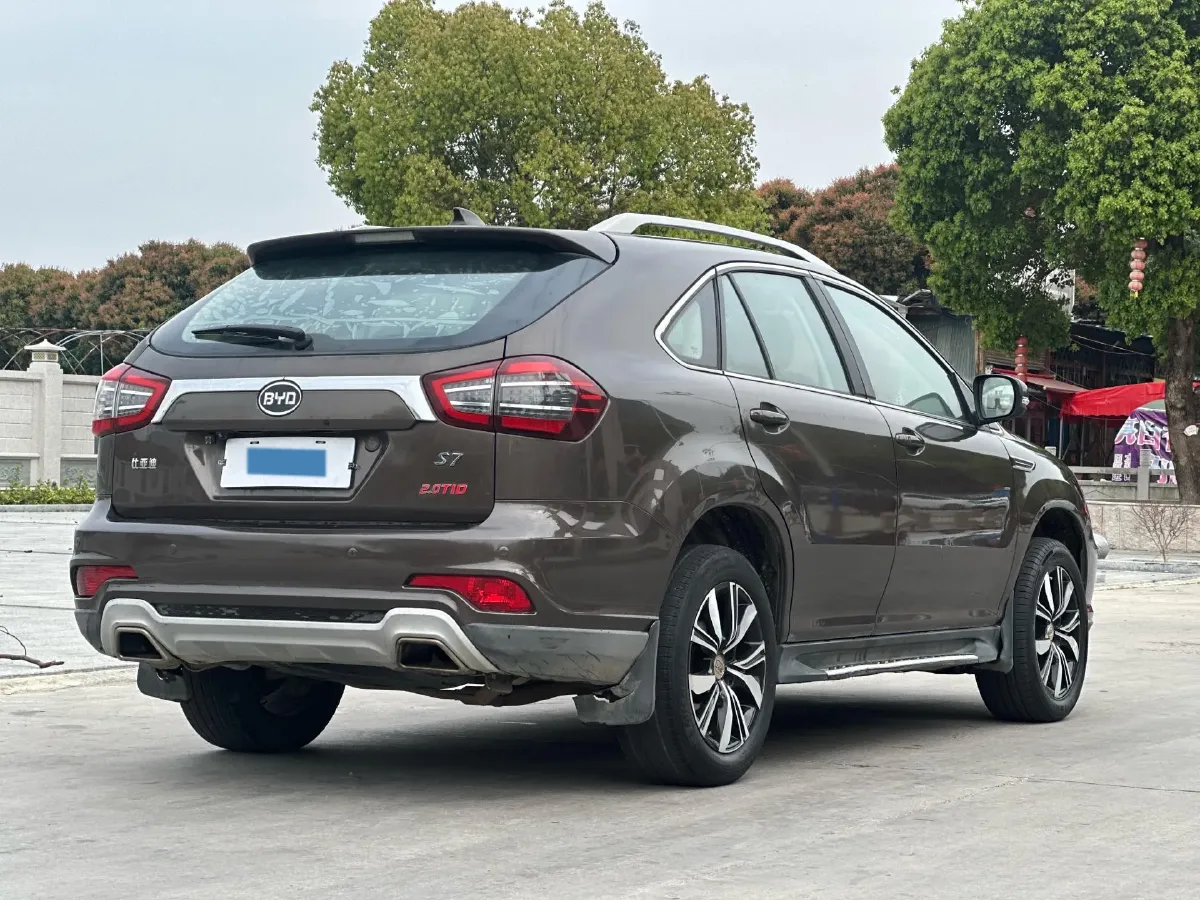 2017 BYD S7 2.0T 205HP L4 6DCT,autocango,china used car exporter,china ev exporter,chinese used car exporter,chinese used ev exporter