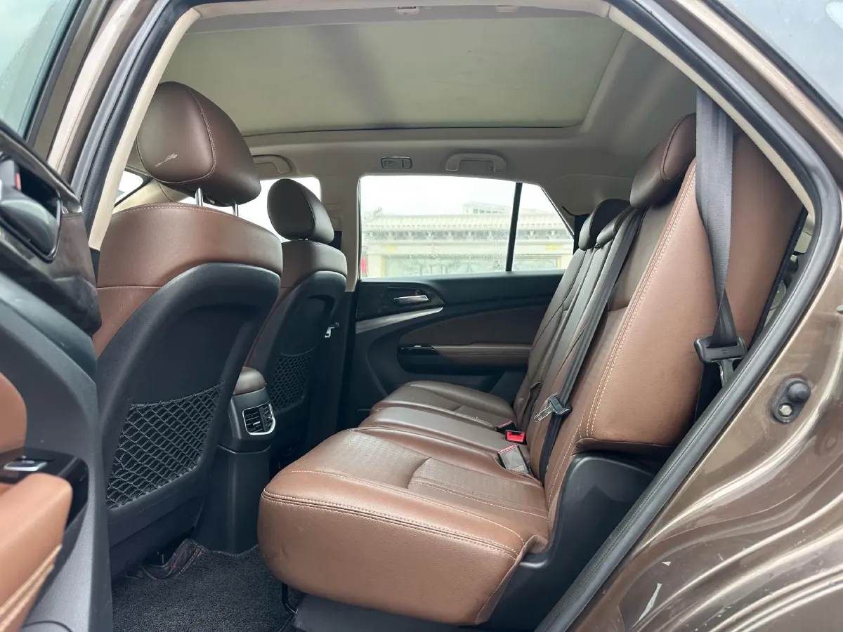 2017 BYD S7 2.0T 205HP L4 6DCT,autocango,china used car exporter,china ev exporter,chinese used car exporter,chinese used ev exporter