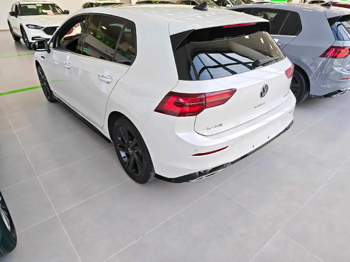 2023 Volkswagen Golf 1.4T 150HP L4 7DCT,autocango,china used car exporter,china ev exporter,chinese used car exporter,chinese used ev exporter