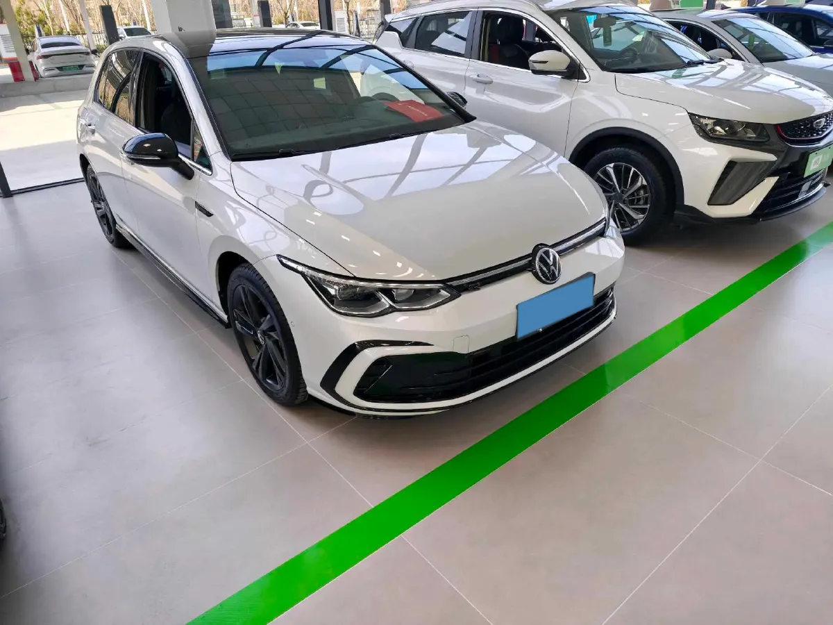 2023 Volkswagen Golf 1.4T 150HP L4 7DCT,autocango,china used car exporter,china ev exporter,chinese used car exporter,chinese used ev exporter