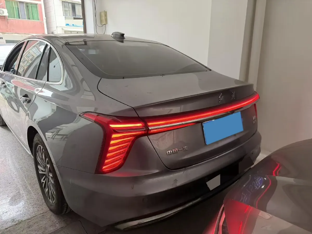 2024 HongQi H5 1.5T 169HP L4 7DCT,autocango,china used car exporter,china ev exporter,chinese used car exporter,chinese used ev exporter