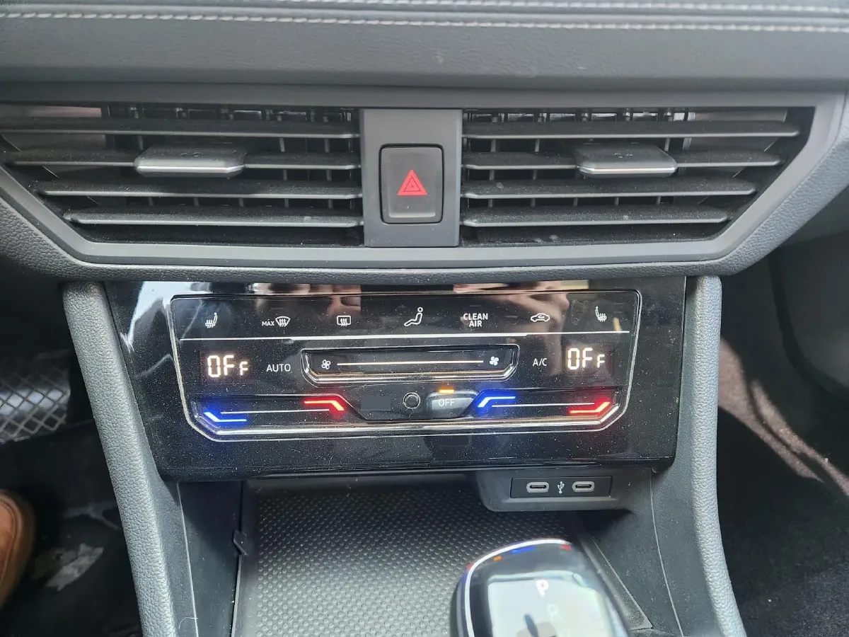 2021 Volkswagen Sagitar 1.4T 150HP L4 7DCT,autocango,china used car exporter,china ev exporter,chinese used car exporter,chinese used ev exporter