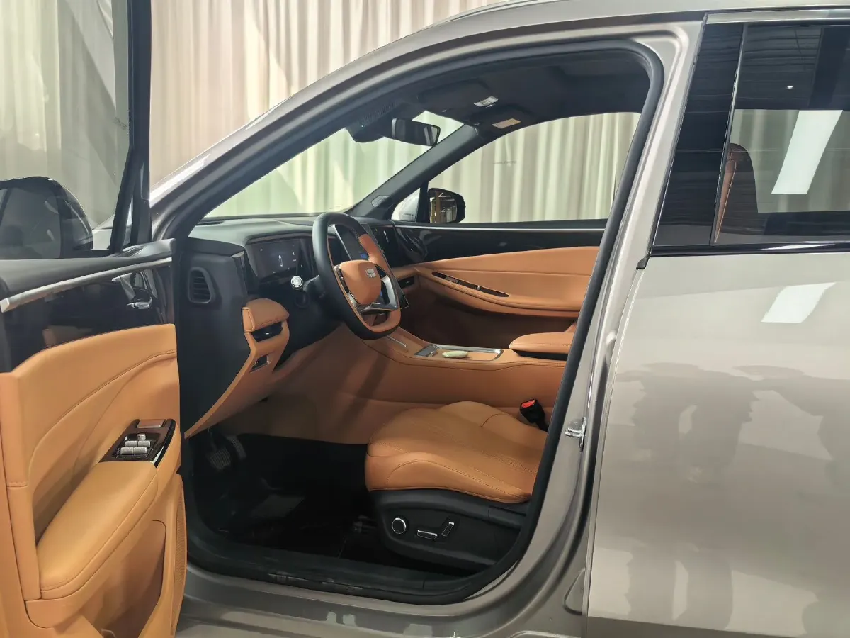 2025 Geely Galaxy L7 1.5L 112HP L4 1DHT PHEV 18.4KWH,autocango,china used car exporter,china ev exporter,chinese used car exporter,chinese used ev exporter