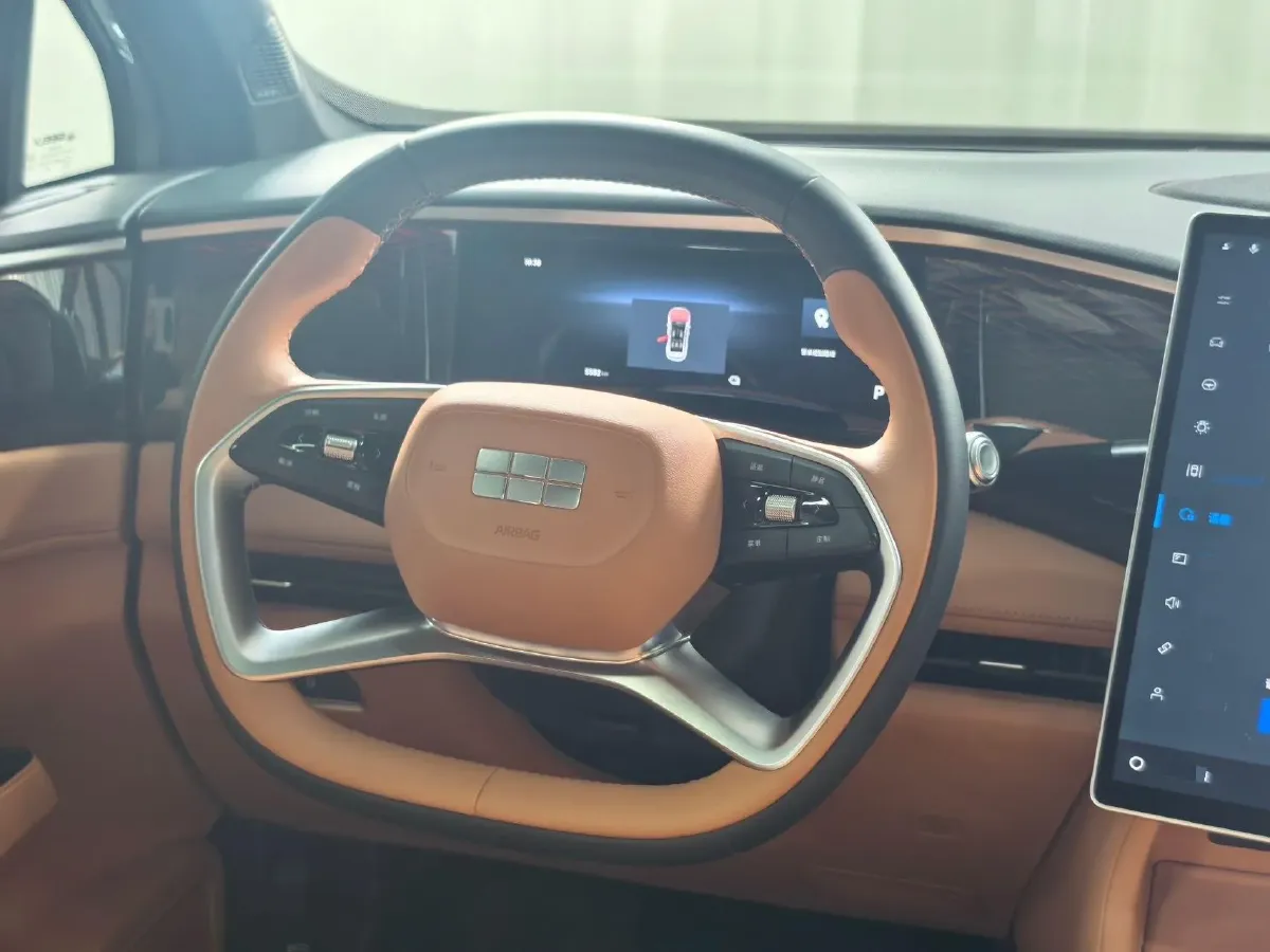 2025 Geely Galaxy L7 1.5L 112HP L4 1DHT PHEV 18.4KWH,autocango,china used car exporter,china ev exporter,chinese used car exporter,chinese used ev exporter