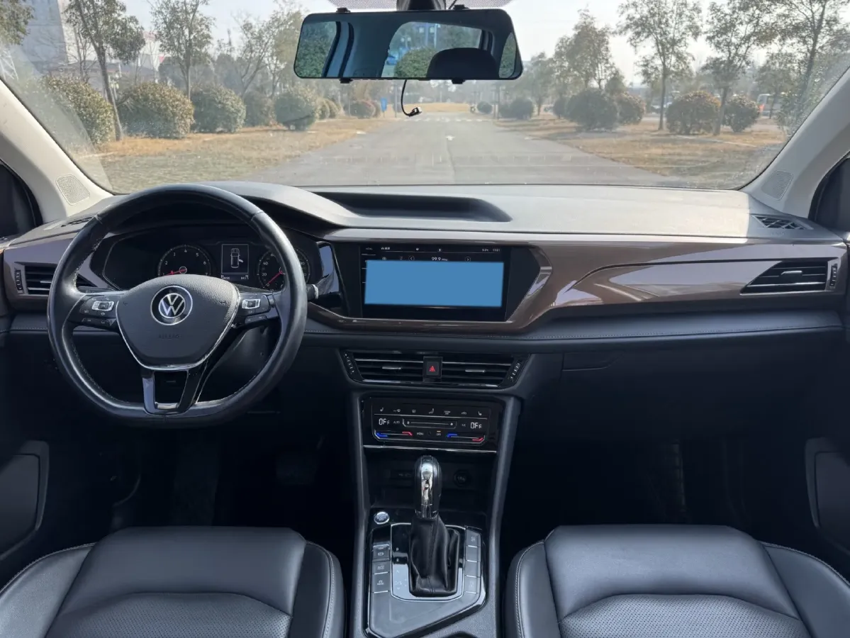 2021 Volkswagen Tharu 1.4T 150HP L4 7DCT,autocango,china used car exporter,china ev exporter,chinese used car exporter,chinese used ev exporter