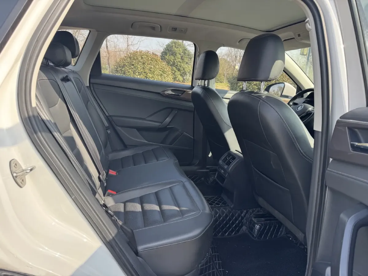 2021 Volkswagen Tharu 1.4T 150HP L4 7DCT,autocango,china used car exporter,china ev exporter,chinese used car exporter,chinese used ev exporter