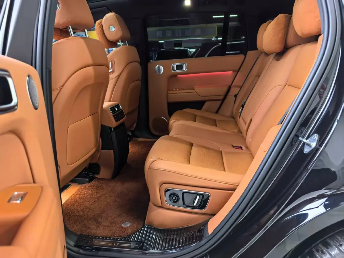 2024 Li L8 Range Extended 154HP REEV 42.8KWH,autocango,china used car exporter,china ev exporter,chinese used car exporter,chinese used ev exporter