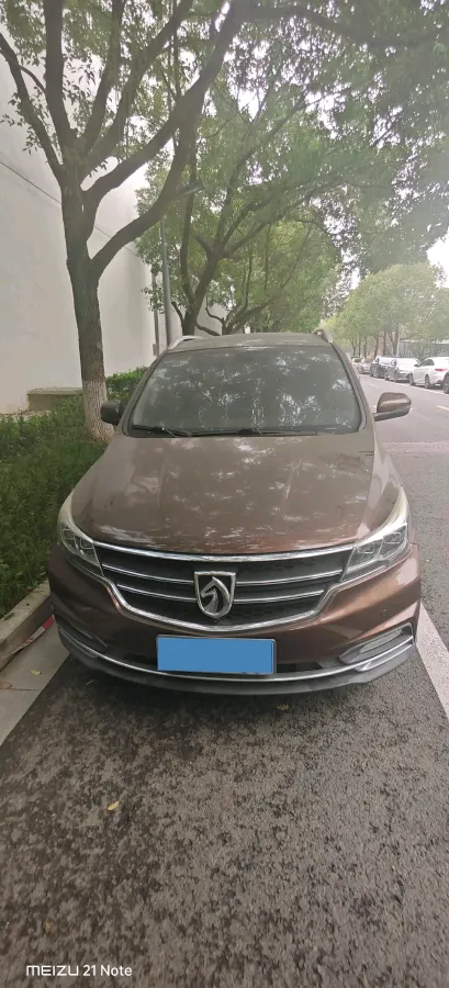 2017 BaoJun 730 1.5T 150HP L4 6MT,autocango,china used car exporter,china ev exporter,chinese used car exporter,chinese used ev exporter