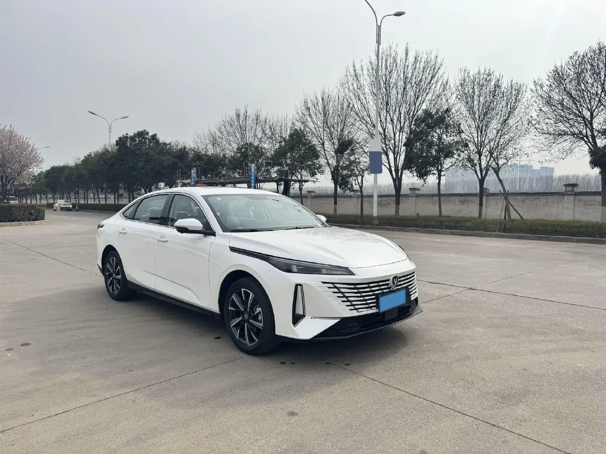 2025 ChangAn Eado 1.5T 192HP L4 7DCT,autocango,china used car exporter,china ev exporter,chinese used car exporter,chinese used ev exporter