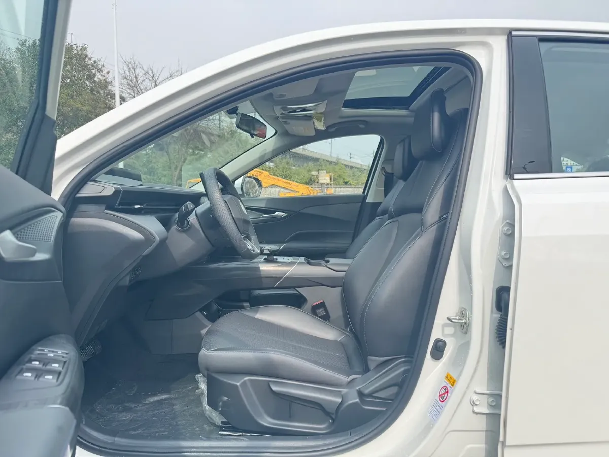 2025 ChangAn Eado 1.5T 192HP L4 7DCT,autocango,china used car exporter,china ev exporter,chinese used car exporter,chinese used ev exporter