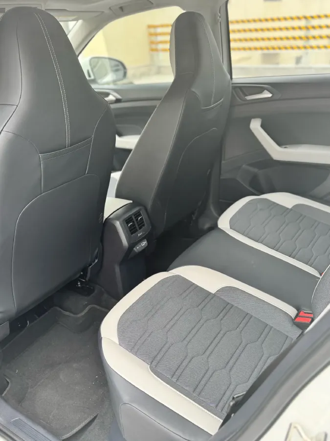 2025 Volkswagen Tharu 1.5L 110HP L4 6AT,autocango,china used car exporter,china ev exporter,chinese used car exporter,chinese used ev exporter