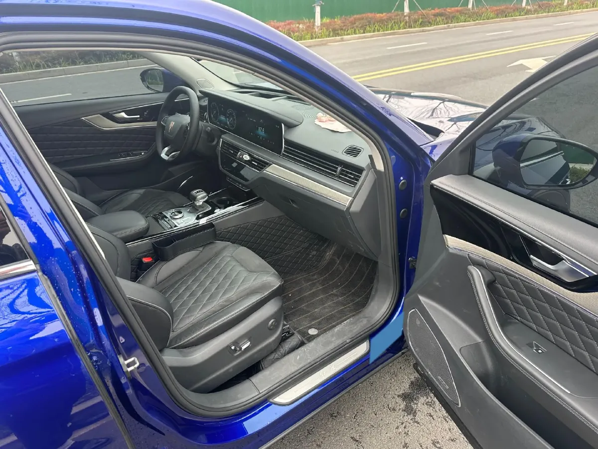 2019 HongQi HS5 2.0T 224HP L4 6AT,autocango,china used car exporter,china ev exporter,chinese used car exporter,chinese used ev exporter