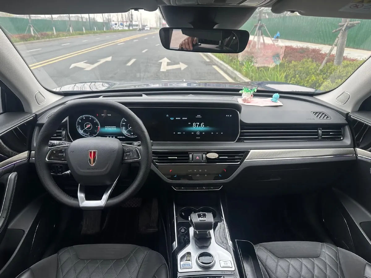 2019 HongQi HS5 2.0T 224HP L4 6AT,autocango,china used car exporter,china ev exporter,chinese used car exporter,chinese used ev exporter