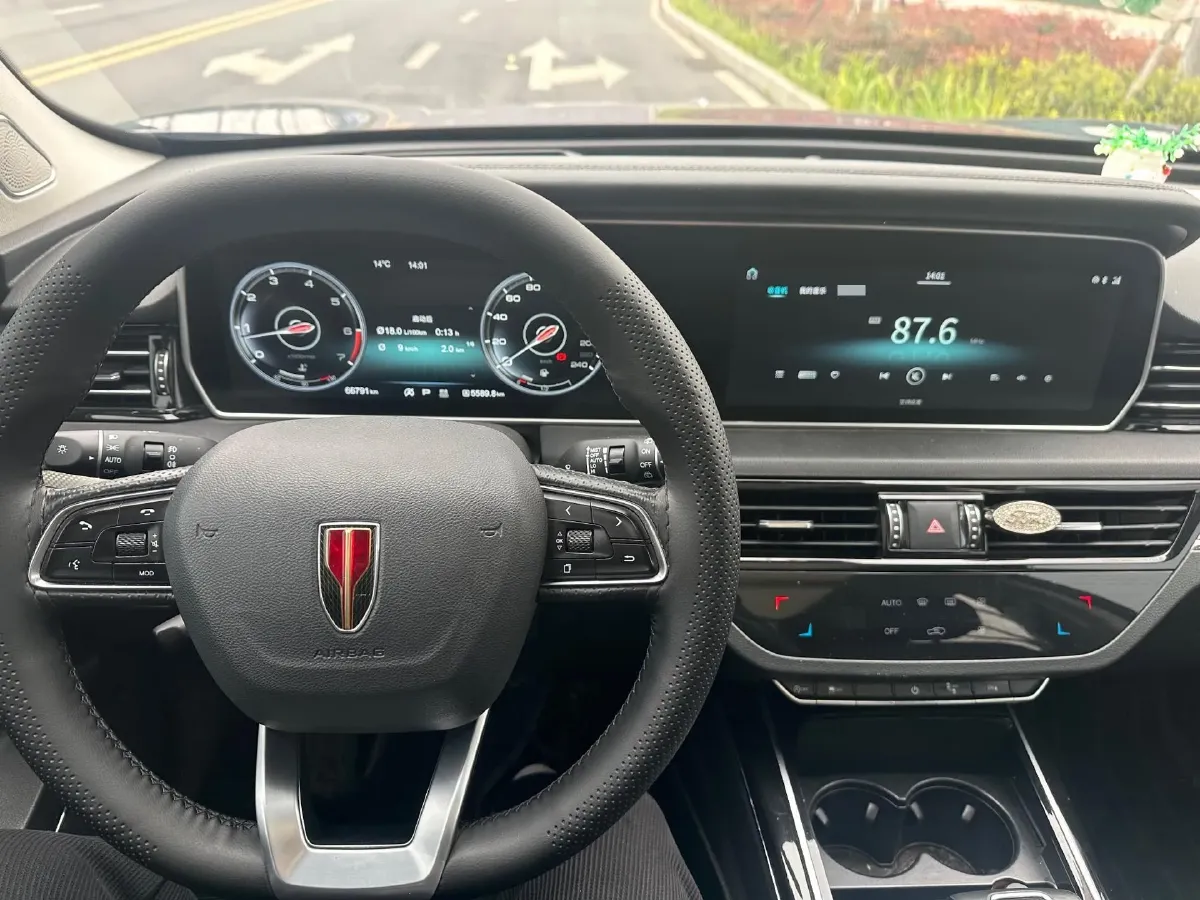 2019 HongQi HS5 2.0T 224HP L4 6AT,autocango,china used car exporter,china ev exporter,chinese used car exporter,chinese used ev exporter