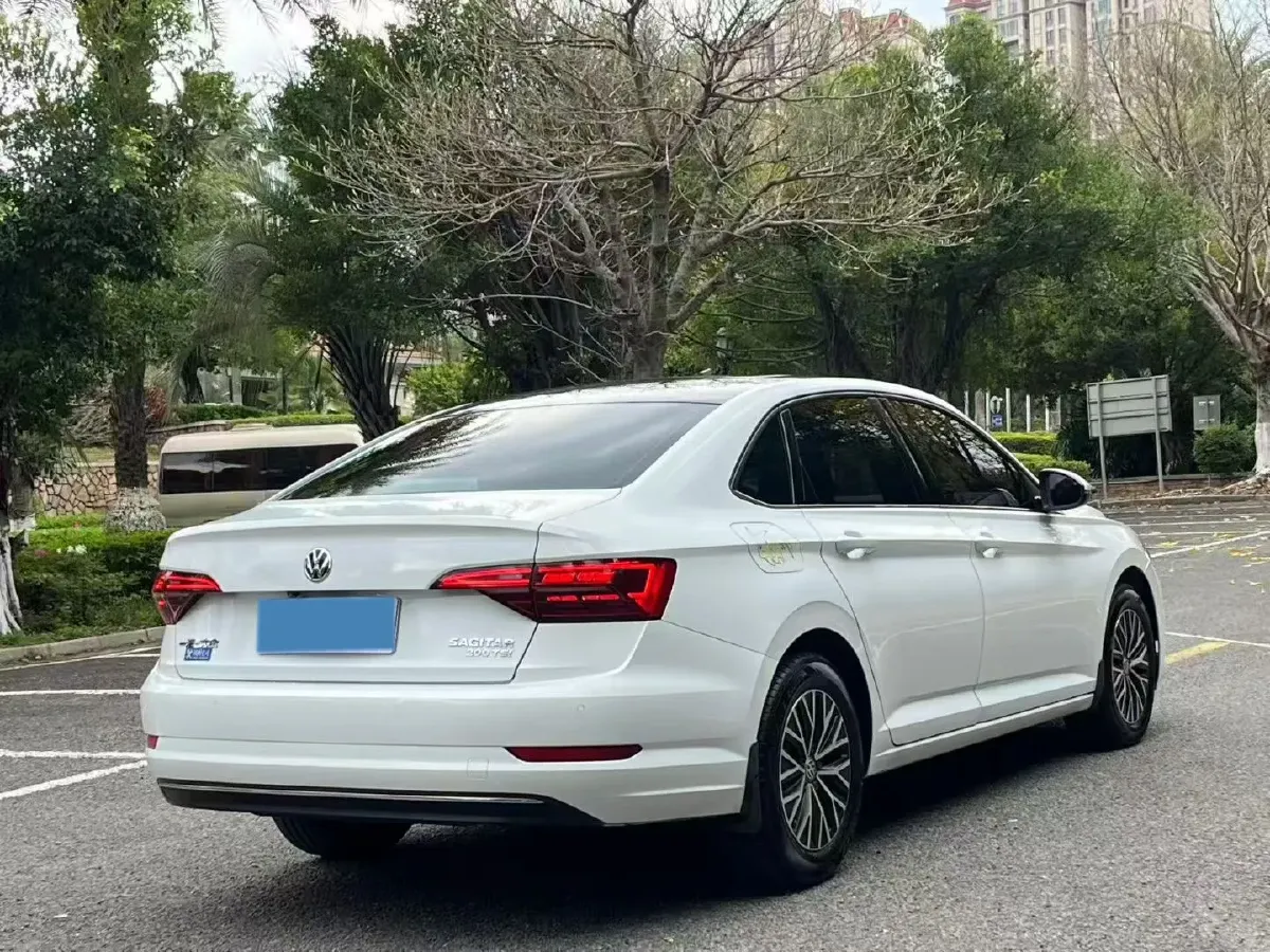 2019 Jeep Renegade 1.3T 173HP L4 7DCT,autocango,china used car exporter,china ev exporter,chinese used car exporter,chinese used ev exporter