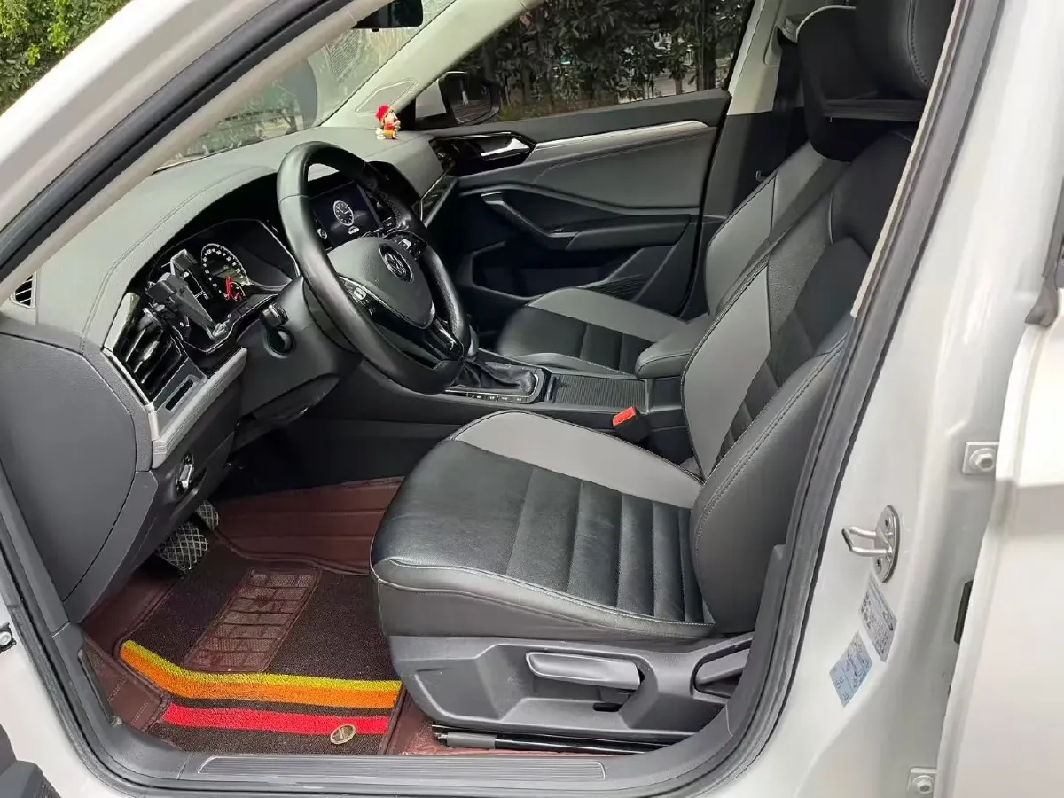 2019 Jeep Renegade 1.3T 173HP L4 7DCT,autocango,china used car exporter,china ev exporter,chinese used car exporter,chinese used ev exporter