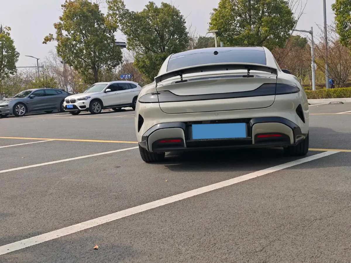 2024 MI SU7 BEV 94.3KWH,autocango,china used car exporter,china ev exporter,chinese used car exporter,chinese used ev exporter