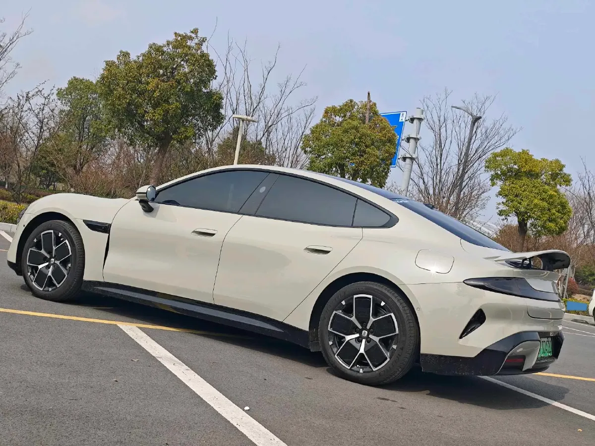 2024 MI SU7 BEV 94.3KWH,autocango,china used car exporter,china ev exporter,chinese used car exporter,chinese used ev exporter