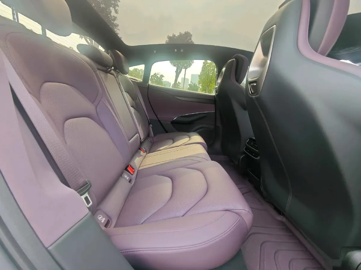 2024 MI SU7 BEV 94.3KWH,autocango,china used car exporter,china ev exporter,chinese used car exporter,chinese used ev exporter