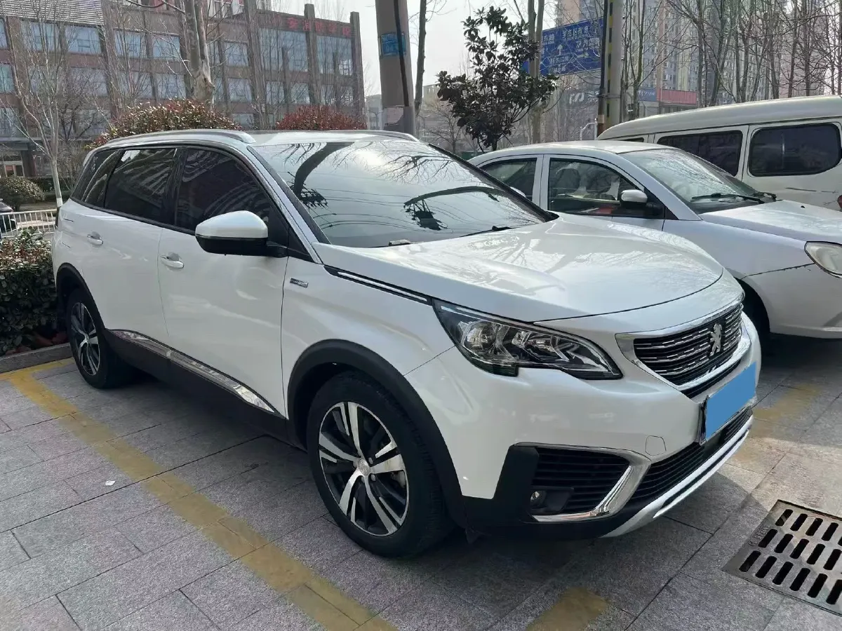2017 Peugeot 5008 1.6T 167HP L4 6AT,autocango,china used car exporter,china ev exporter,chinese used car exporter,chinese used ev exporter