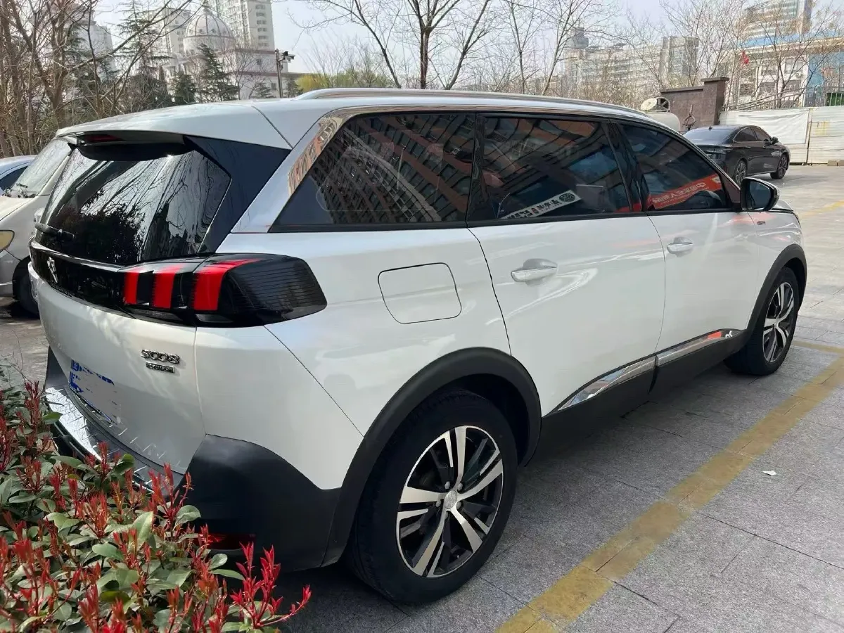 2017 Peugeot 5008 1.6T 167HP L4 6AT,autocango,china used car exporter,china ev exporter,chinese used car exporter,chinese used ev exporter
