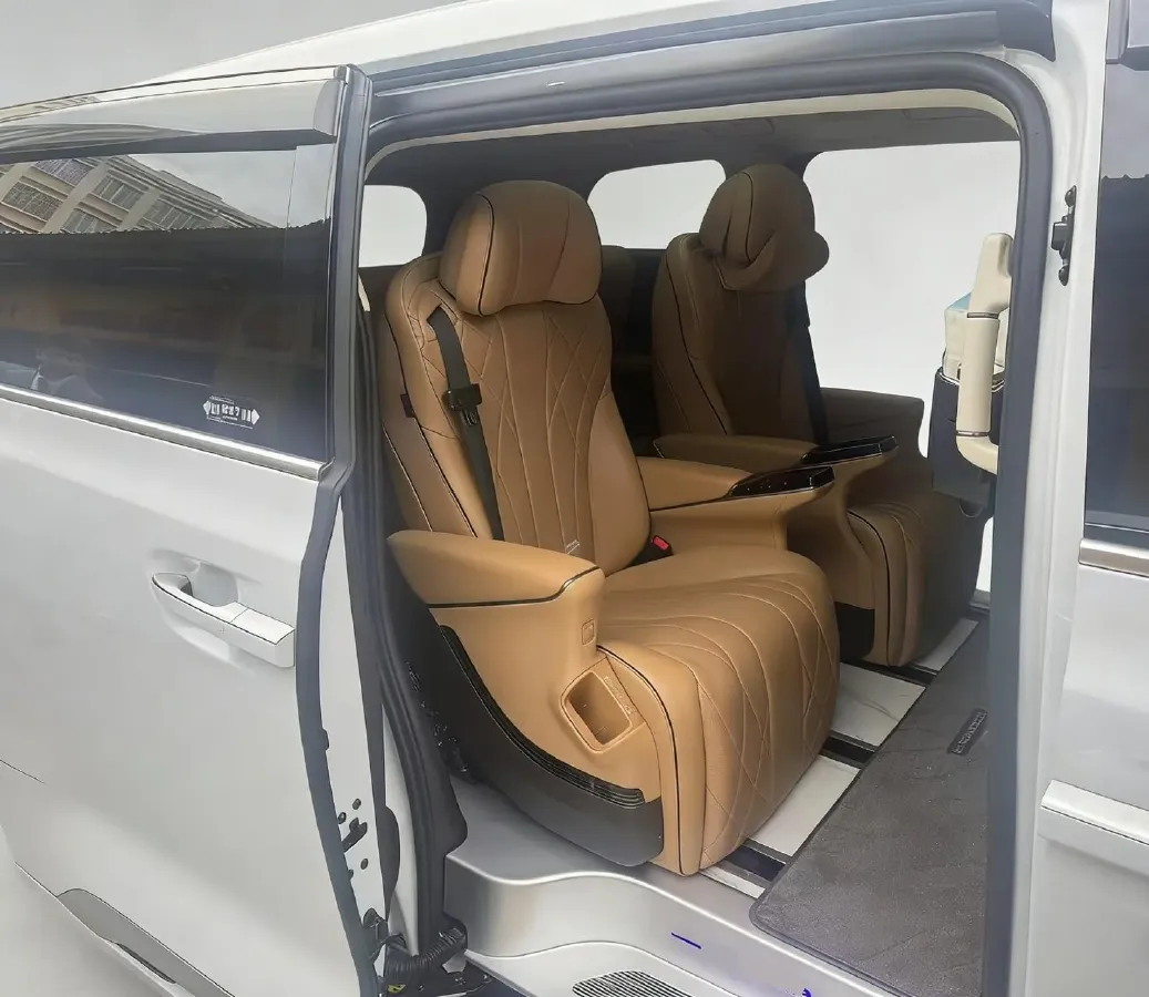 2024 Denza D9 1.5T 139HP L4 E-CVT PHEV 40KWH,autocango,china used car exporter,china ev exporter,chinese used car exporter,chinese used ev exporter