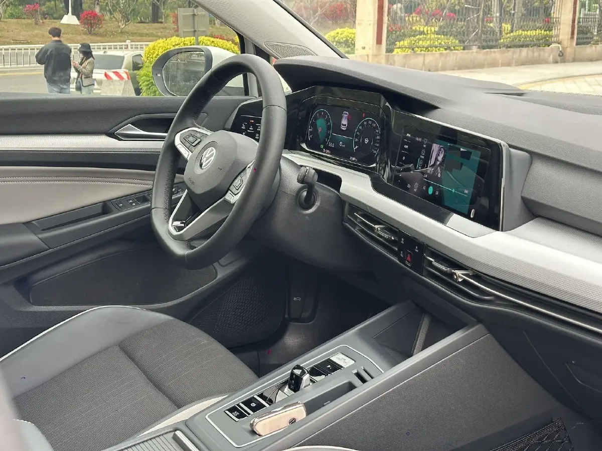 2021 Volkswagen Golf 1.4T 150HP L4 7DCT,autocango,china used car exporter,china ev exporter,chinese used car exporter,chinese used ev exporter