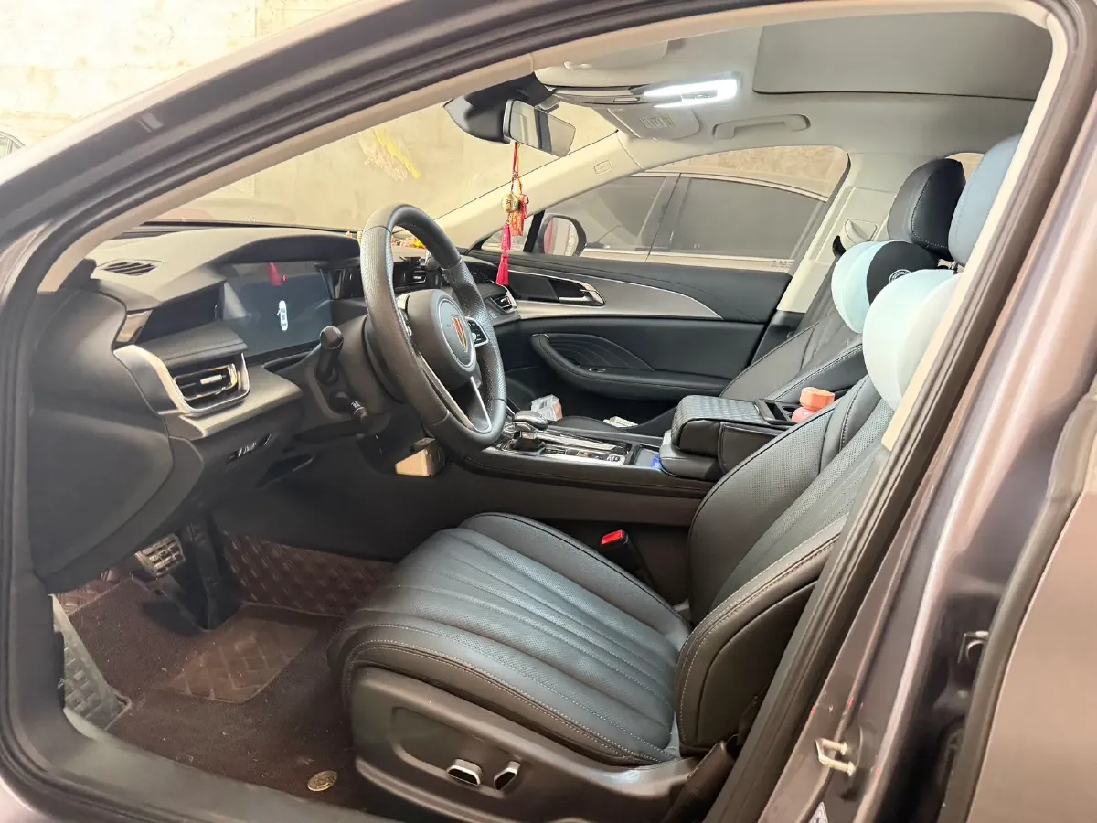 2024 HongQi H5 2.0T 224HP L4 8AT,autocango,china used car exporter,china ev exporter,chinese used car exporter,chinese used ev exporter