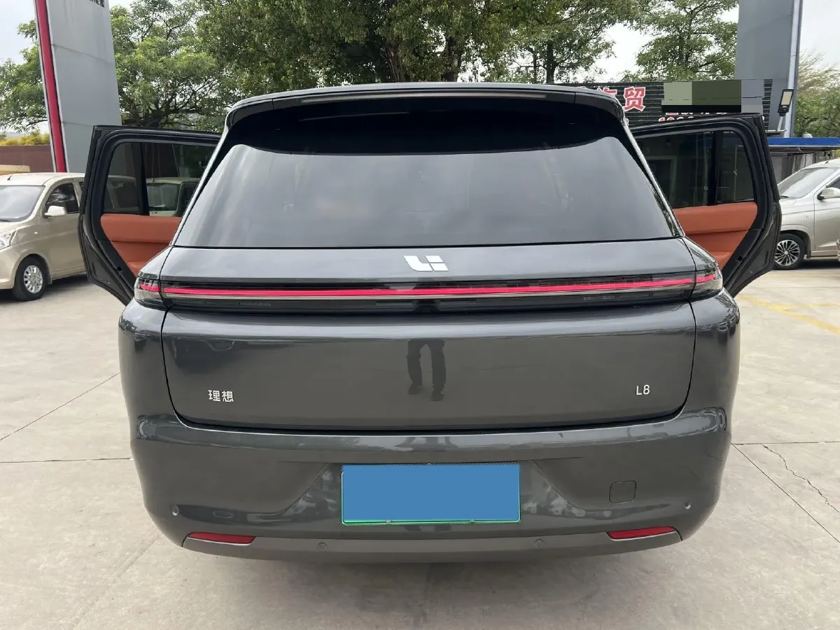2023 Li L8 Range Extended 154HP REEV 40.9KWH,autocango,china used car exporter,china ev exporter,chinese used car exporter,chinese used ev exporter