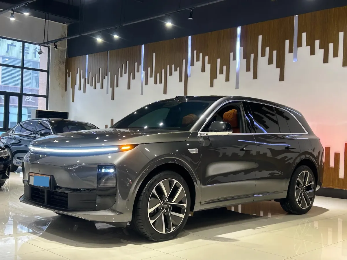 2024 Li L6 Range Extended 154HP L4 REEV 36.8KWH,autocango,china used car exporter,china ev exporter,chinese used car exporter,chinese used ev exporter