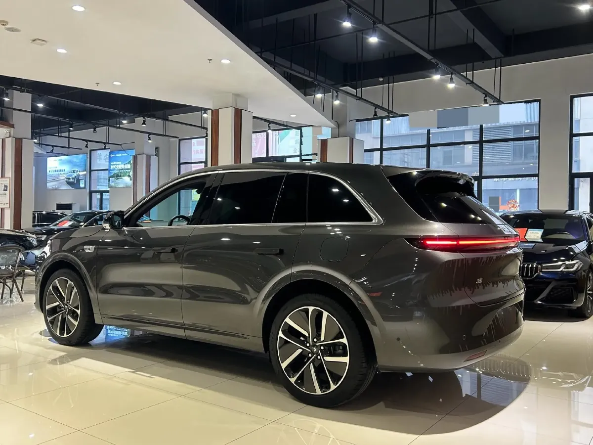 2024 Li L6 Range Extended 154HP L4 REEV 36.8KWH,autocango,china used car exporter,china ev exporter,chinese used car exporter,chinese used ev exporter