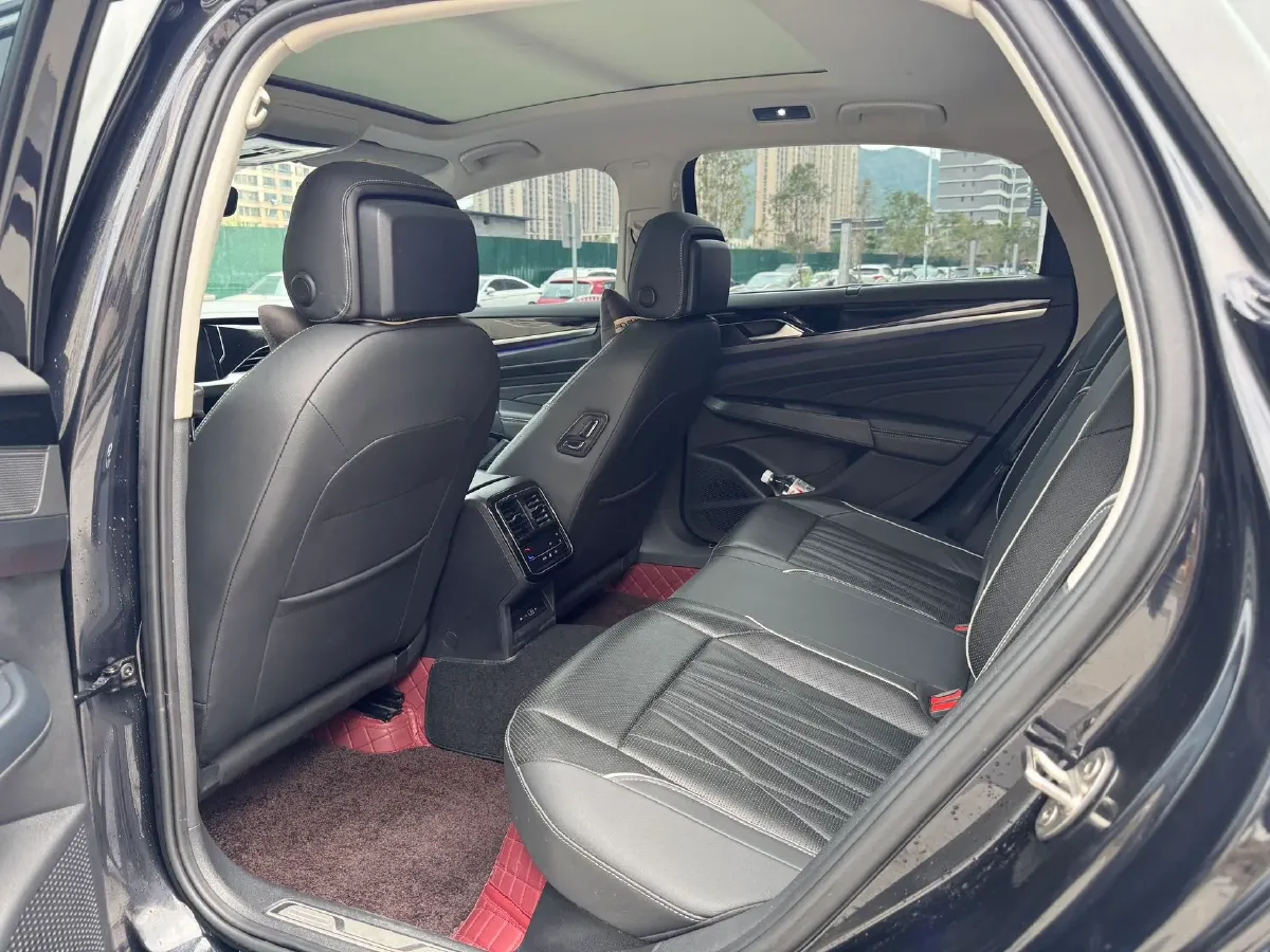 2023 Volkswagen Passat 2.0T 186HP L4 7DCT,autocango,china used car exporter,china ev exporter,chinese used car exporter,chinese used ev exporter