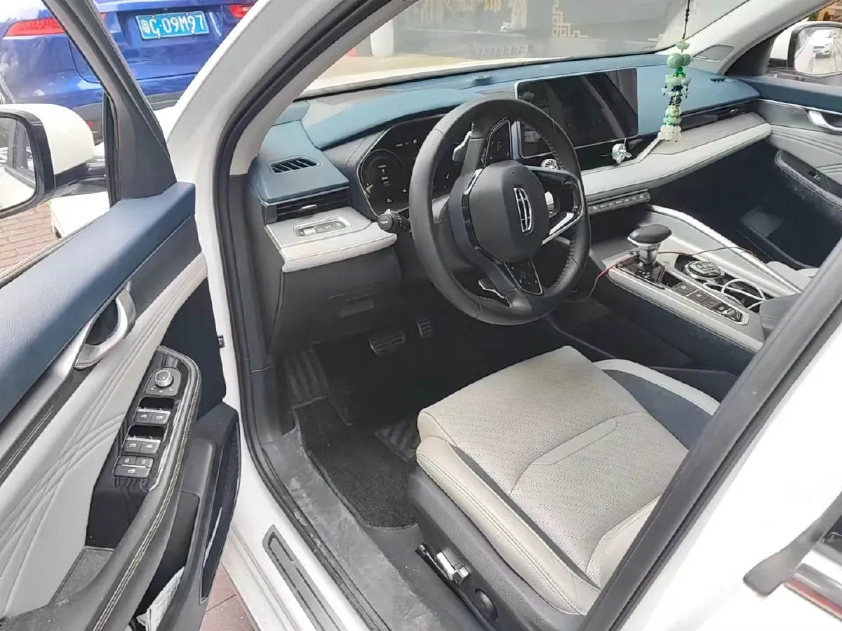 2020 Geely Tugella 2.0T 238HP L4 8AT,autocango,china used car exporter,china ev exporter,chinese used car exporter,chinese used ev exporter