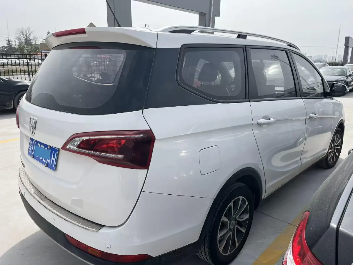 2019 BaoJun 730 1.5T 151HP L4 CVT,autocango,china used car exporter,china ev exporter,chinese used car exporter,chinese used ev exporter