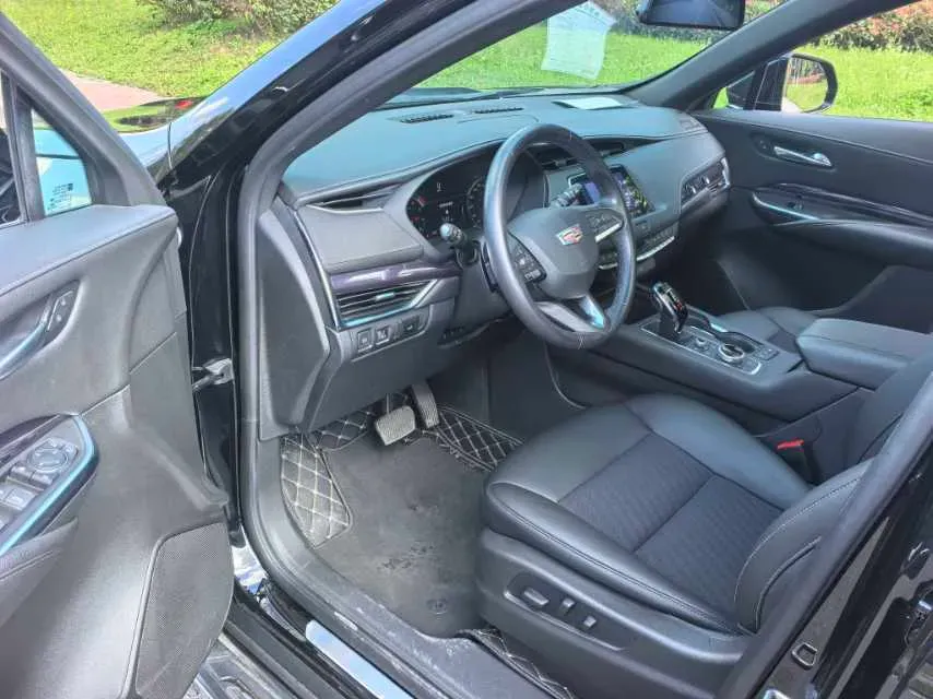 2021 Cadillac XT4 2.0T 237HP L4 9AT,autocango,china used car exporter,china ev exporter,chinese used car exporter,chinese used ev exporter