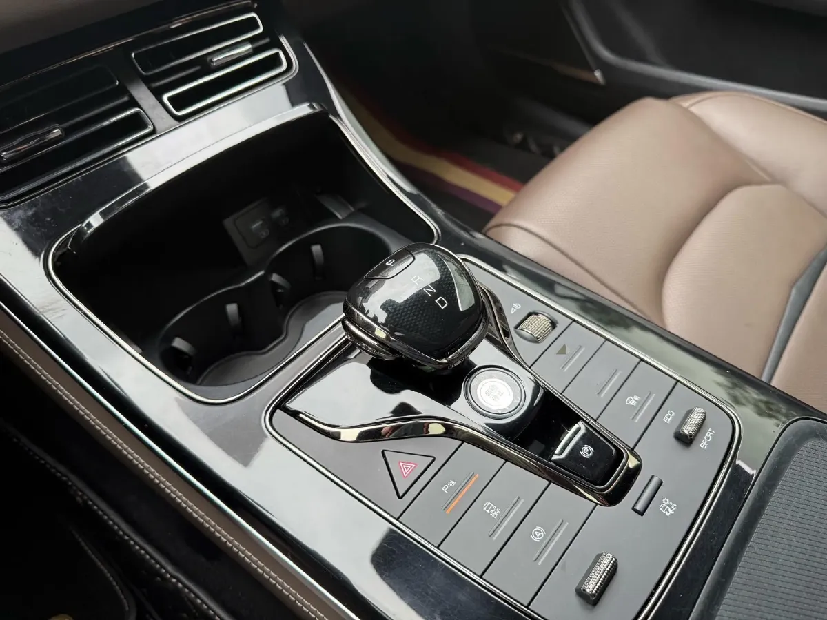 2022 BYD e9 BEV 63.36KWH,autocango,china used car exporter,china ev exporter,chinese used car exporter,chinese used ev exporter