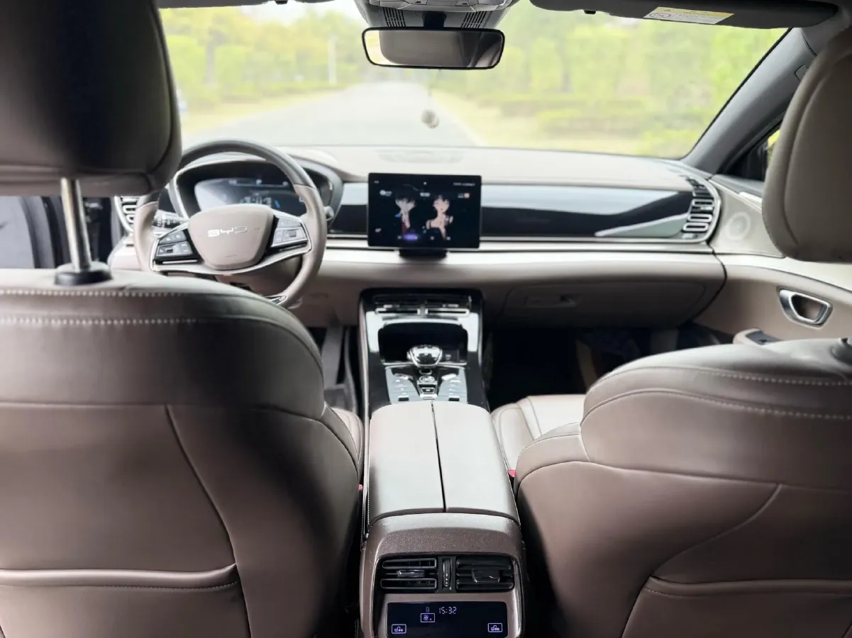 2022 BYD e9 BEV 63.36KWH,autocango,china used car exporter,china ev exporter,chinese used car exporter,chinese used ev exporter