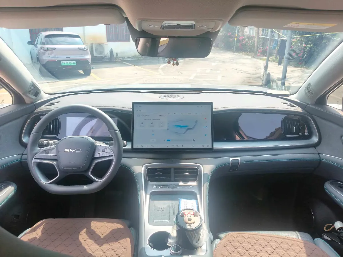 2024 BYD Frigate 07 1.5T 139HP L4 E-CVT PHEV 18.3KWH,autocango,china used car exporter,china ev exporter,chinese used car exporter,chinese used ev exporter