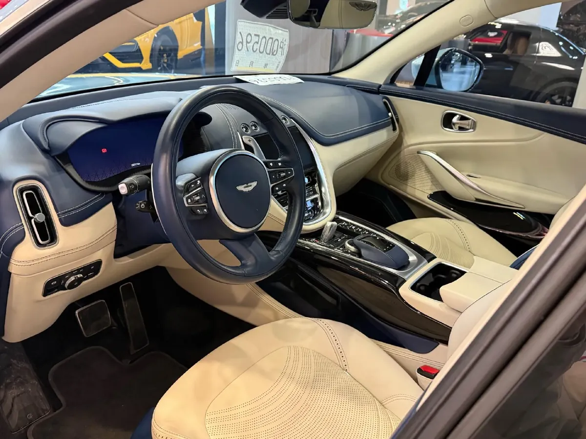 2022 Aston Martin DBX 3.0T 435HP L6 9AT,autocango,china used car exporter,china ev exporter,chinese used car exporter,chinese used ev exporter