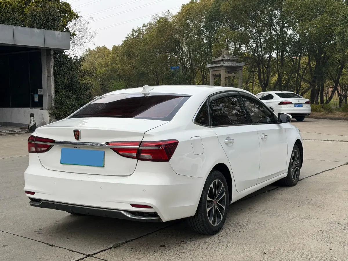2019 Roewe i6 1.5T 169HP L4 AMT PHEV 9.1KWH,autocango,china used car exporter,china ev exporter,chinese used car exporter,chinese used ev exporter