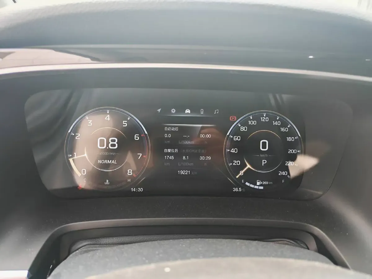 2021 GAC Trumpchi M8 2.0T 252HP L4 8AT,autocango,china used car exporter,china ev exporter,chinese used car exporter,chinese used ev exporter