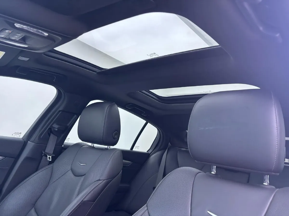 2022 Cadillac CT5 2.0T 237HP L4 10AT,autocango,china used car exporter,china ev exporter,chinese used car exporter,chinese used ev exporter