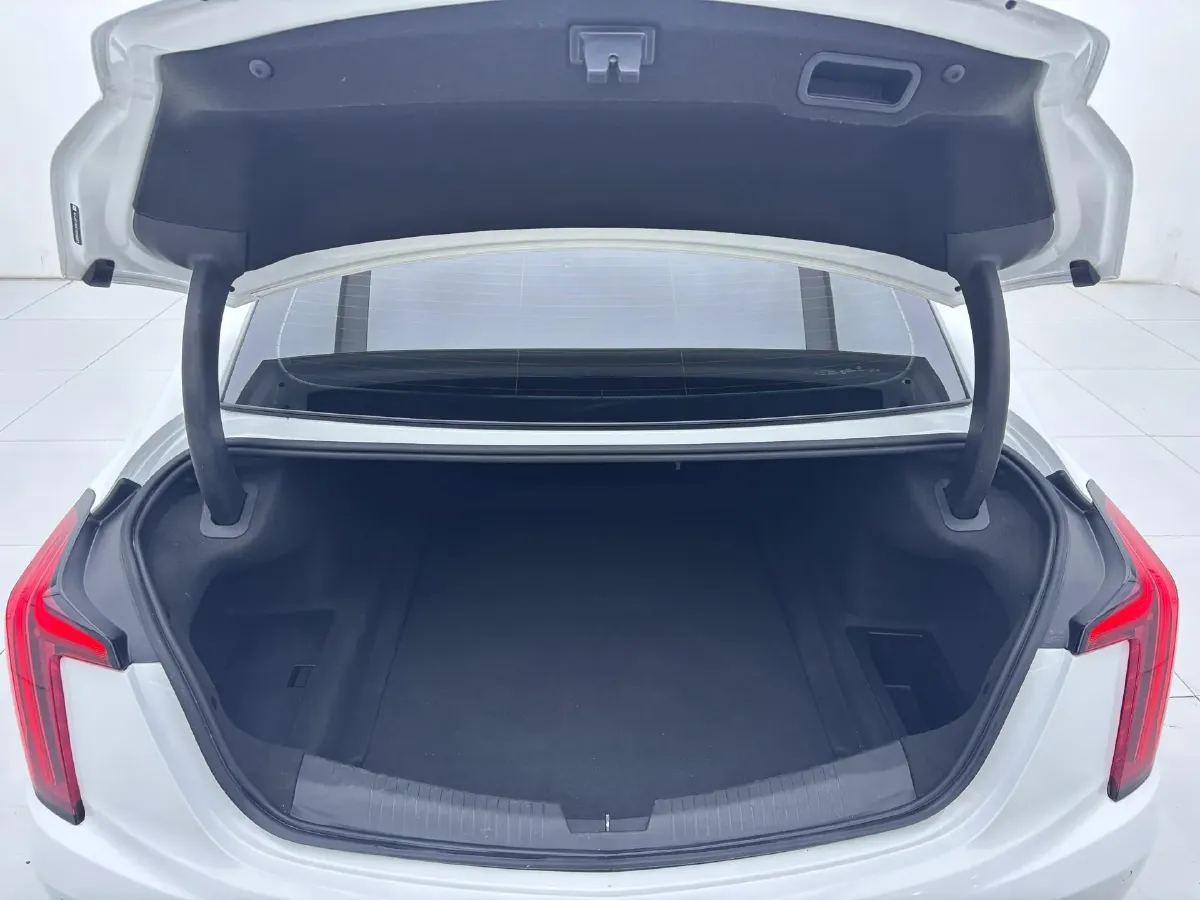 2022 Cadillac CT5 2.0T 237HP L4 10AT,autocango,china used car exporter,china ev exporter,chinese used car exporter,chinese used ev exporter