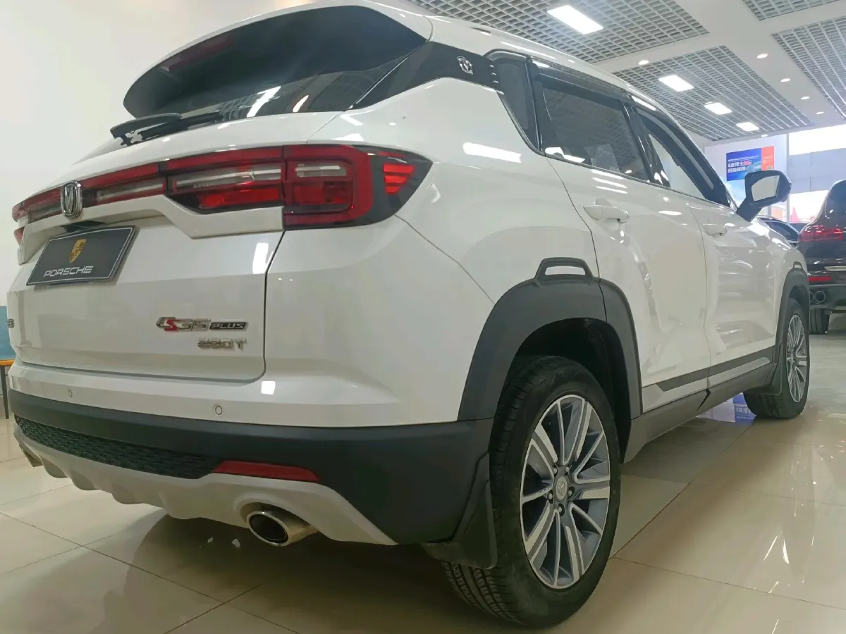 2019 ChangAn CS35 Plus 1.4T 158HP L4 7DCT,autocango,china used car exporter,china ev exporter,chinese used car exporter,chinese used ev exporter