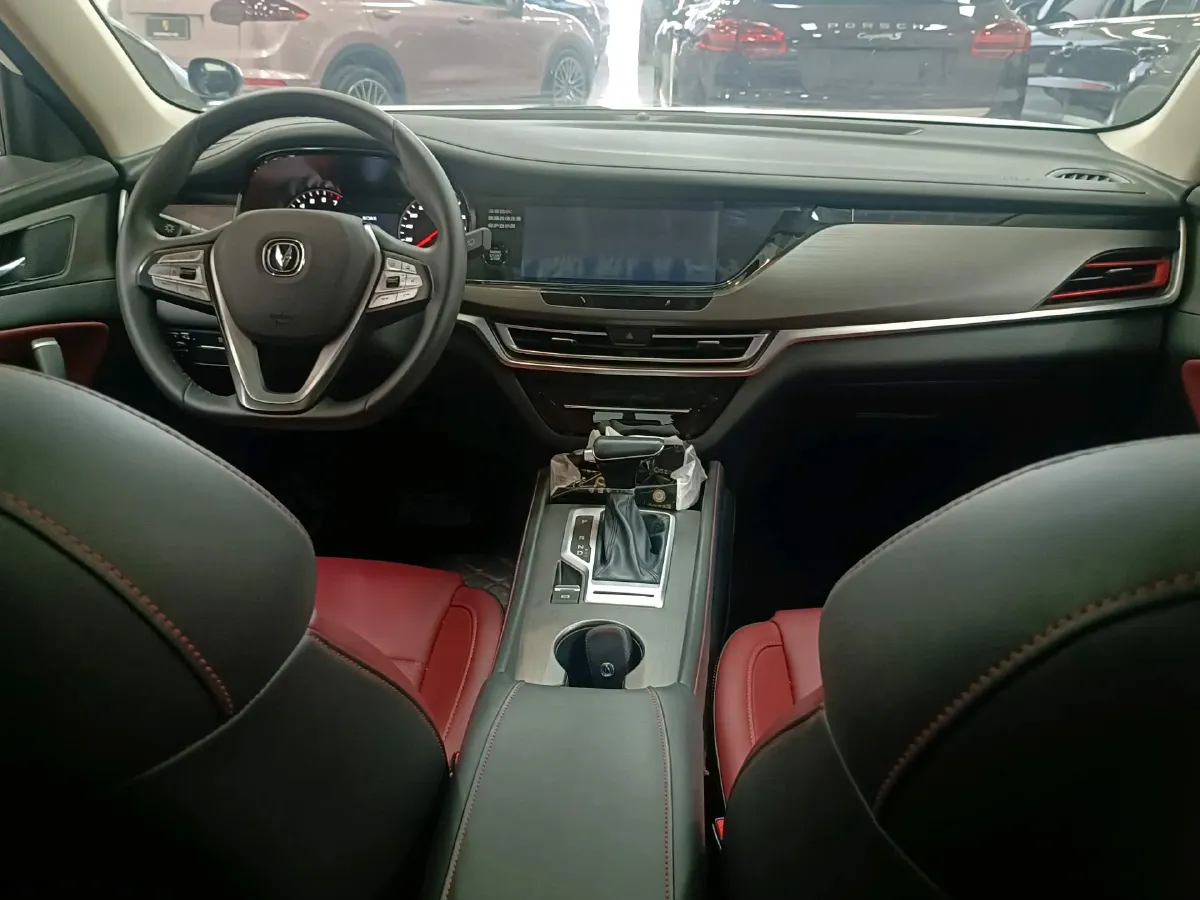 2019 ChangAn CS35 Plus 1.4T 158HP L4 7DCT,autocango,china used car exporter,china ev exporter,chinese used car exporter,chinese used ev exporter