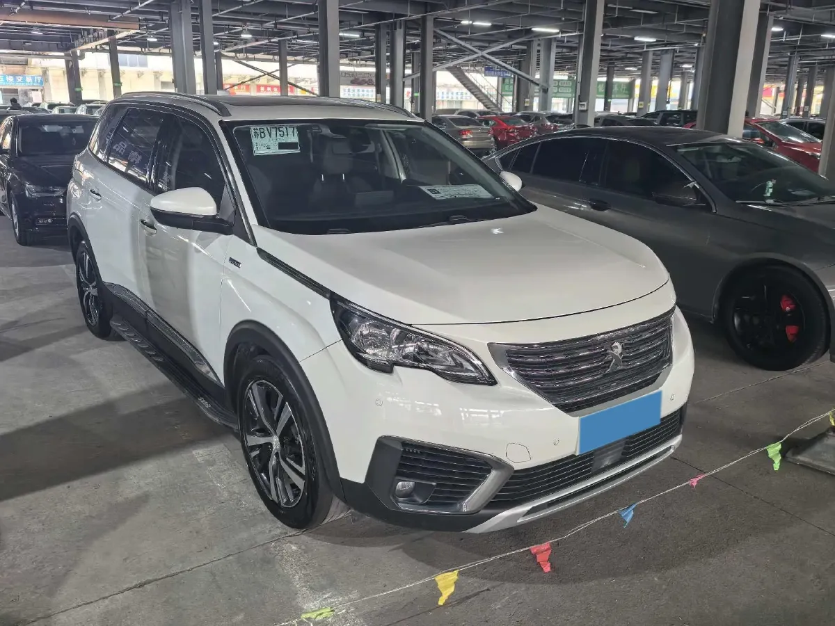 2017 Peugeot 5008 1.8T 204HP L4 6AT,autocango,china used car exporter,china ev exporter,chinese used car exporter,chinese used ev exporter