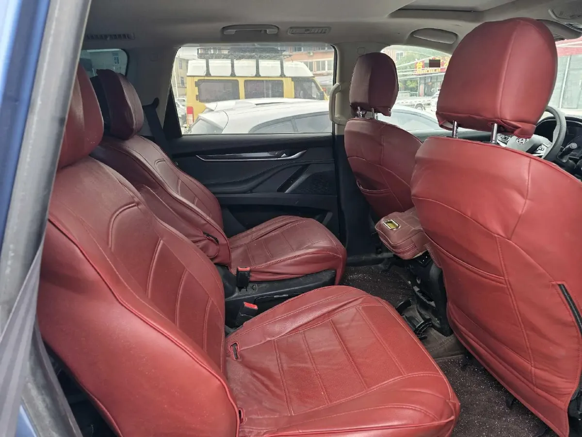 2017 MAXUS D90 2.0T 224HP L4 6MT,autocango,china used car exporter,china ev exporter,chinese used car exporter,chinese used ev exporter